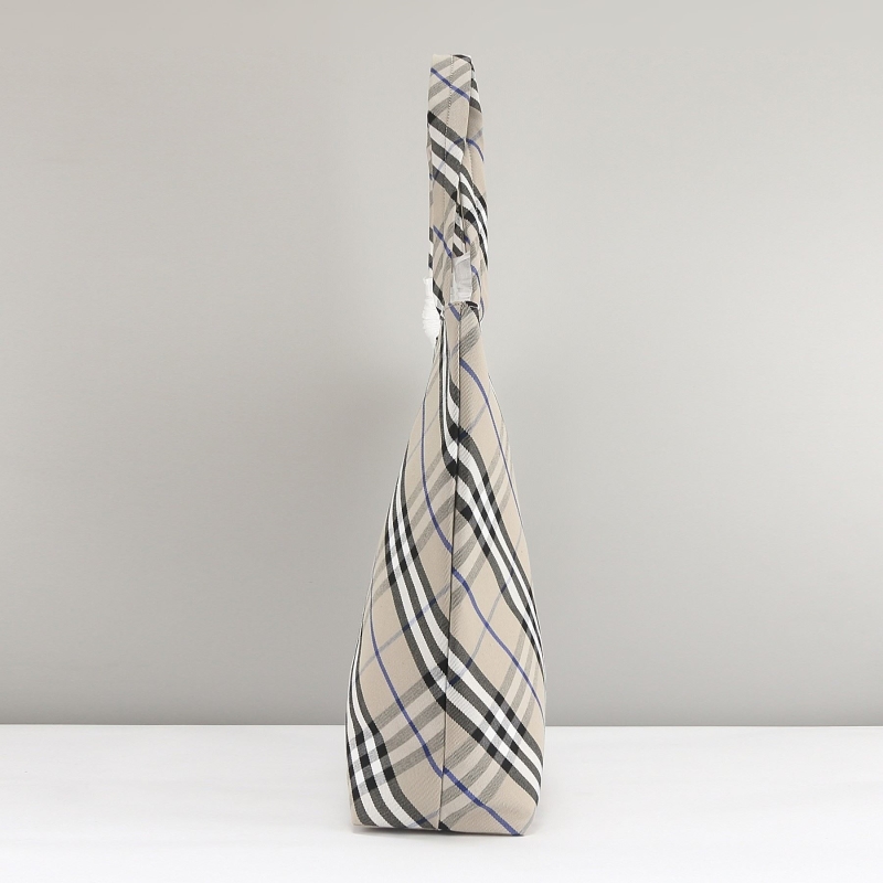 Bv*b*rry shopping bags